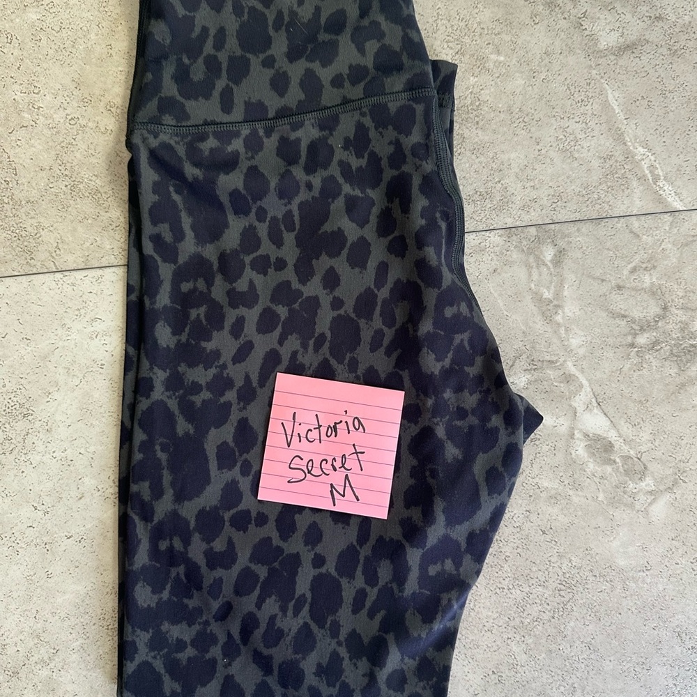 Victoria's Secret Black & Charcoal Leopard Print Girls' Leggings